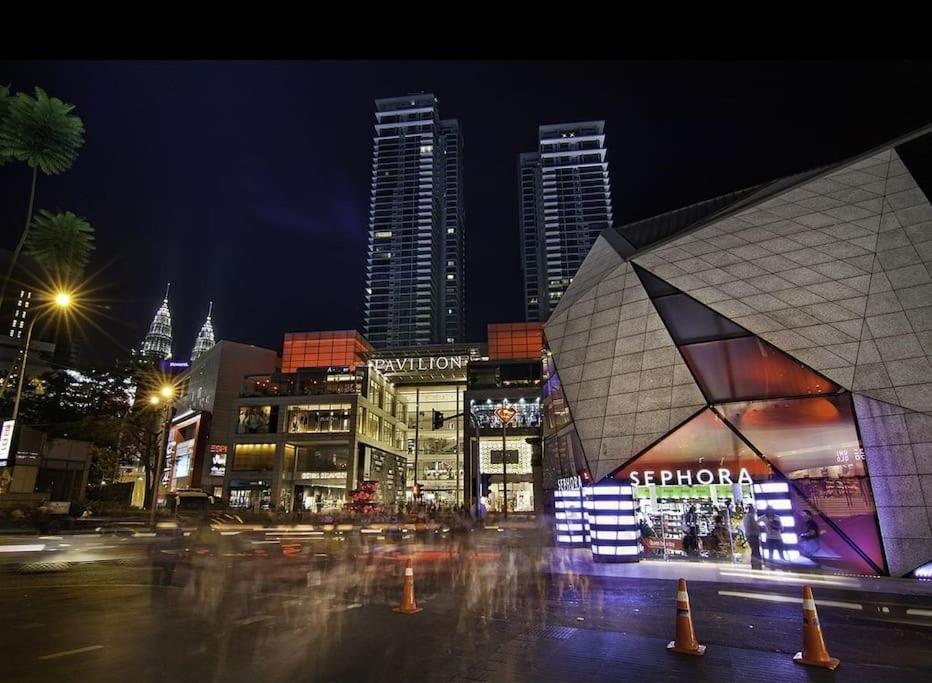 Fahrenheit Bukit Bintang Kl 2r By Roseline Pangsapuri
